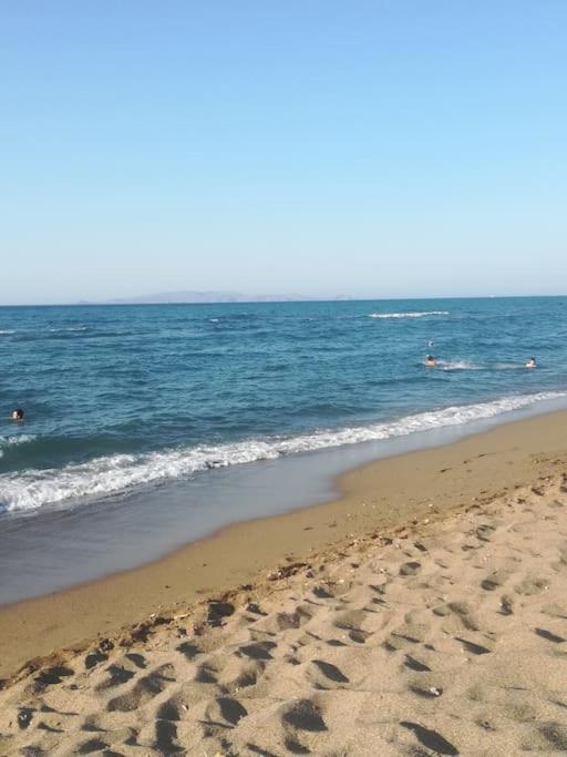 Rania 's House, Next To The Beach. Ferienhaus *