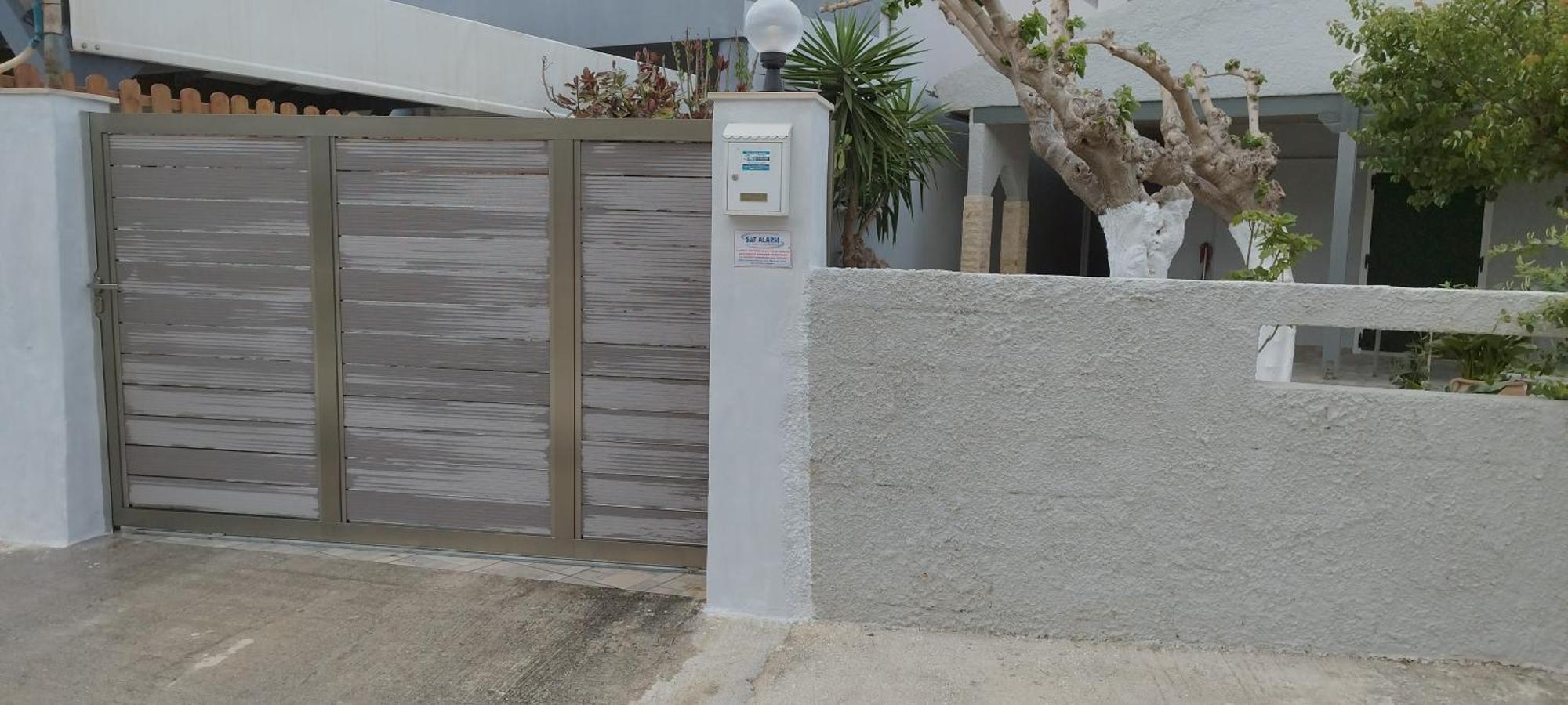 Rania 's House, Next To The Beach. * Amoudara Lasithiou